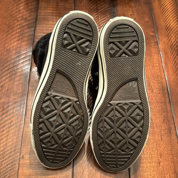 Converse - Picture 6 of 7